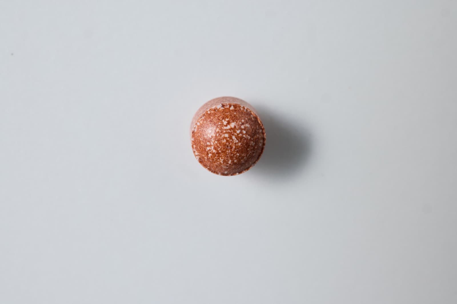 Macro of algocare multivitamin beads — gateway to the Nutrition cartridge library.
